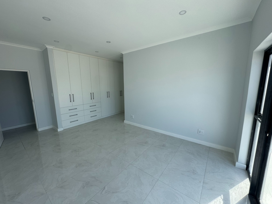 4 Bedroom Property for Sale in Sandown Western Cape